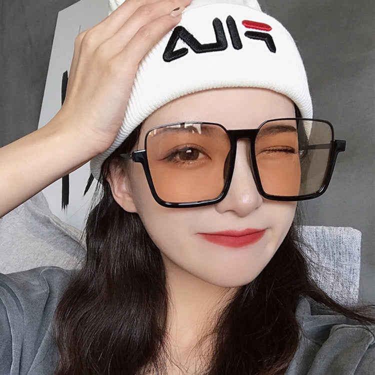 Retro Square Sunglasses – Trendy UV Protection Shades